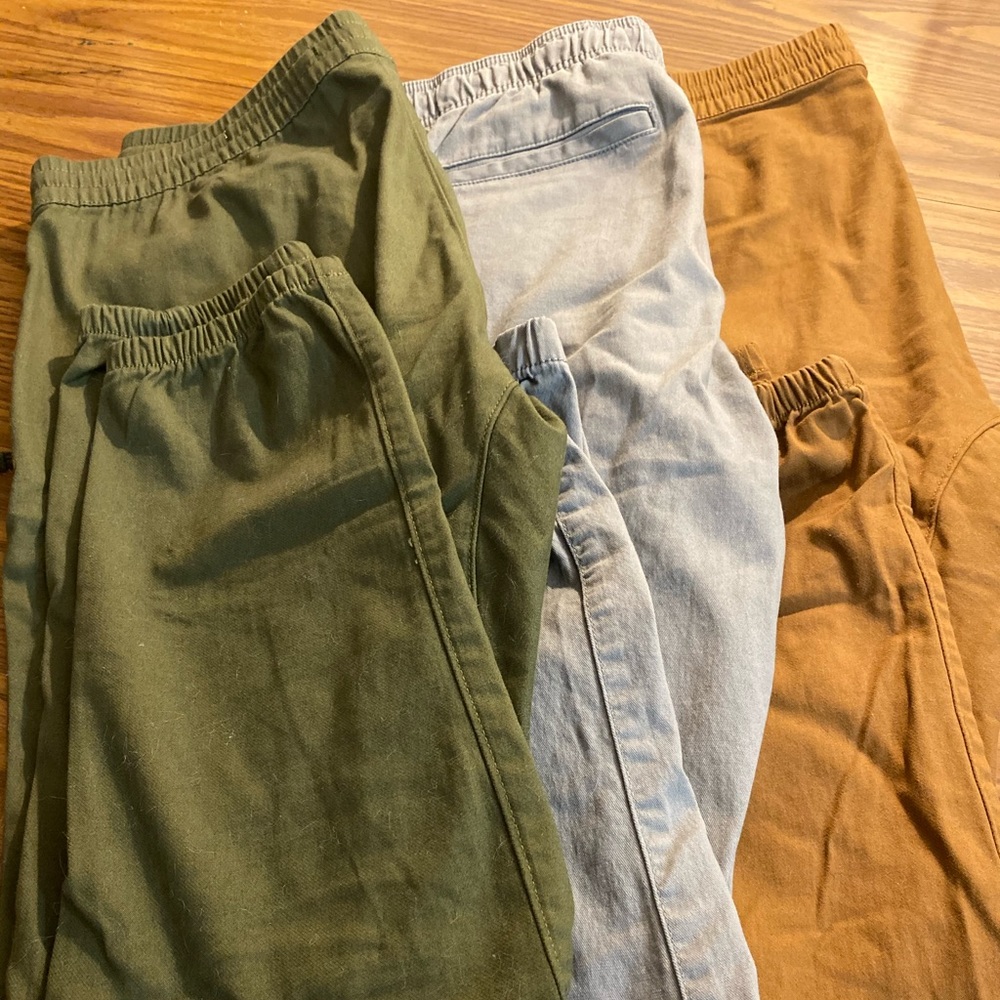 3 pairs of Joggers